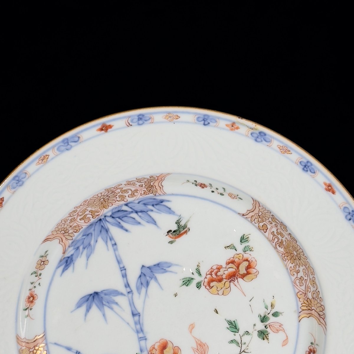 An Incised Famille Verte And Underglaze Blue Plate - China, 18th, Kangxi Period-photo-2