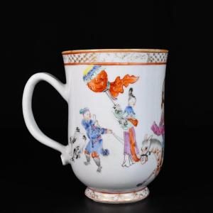 Mug Aux émaux De La Famille Rose à Décor d'Une Scène équestre - Chine XVIIIe Période Qianlong