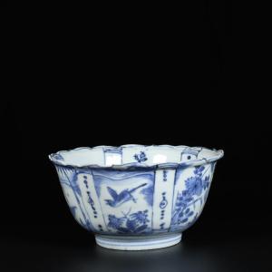 Bol dit "Kraak" à décor d'oiseaux, et de fleurs - Chine XVIIE Période Wanli