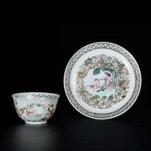 Tasse et soucoupe "coquille d'oeuf" à décor d'un européen - Chine XVIIIe Période Qianlong