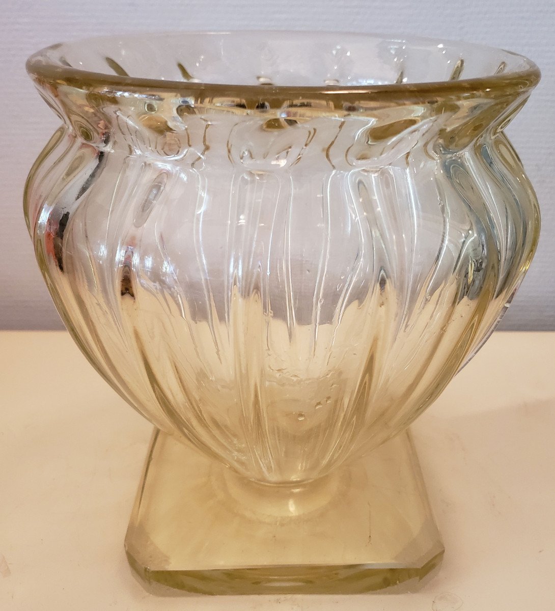Vase Daum Art Déco De Couleur Jaune Signé Daum Nancy Circa 1930