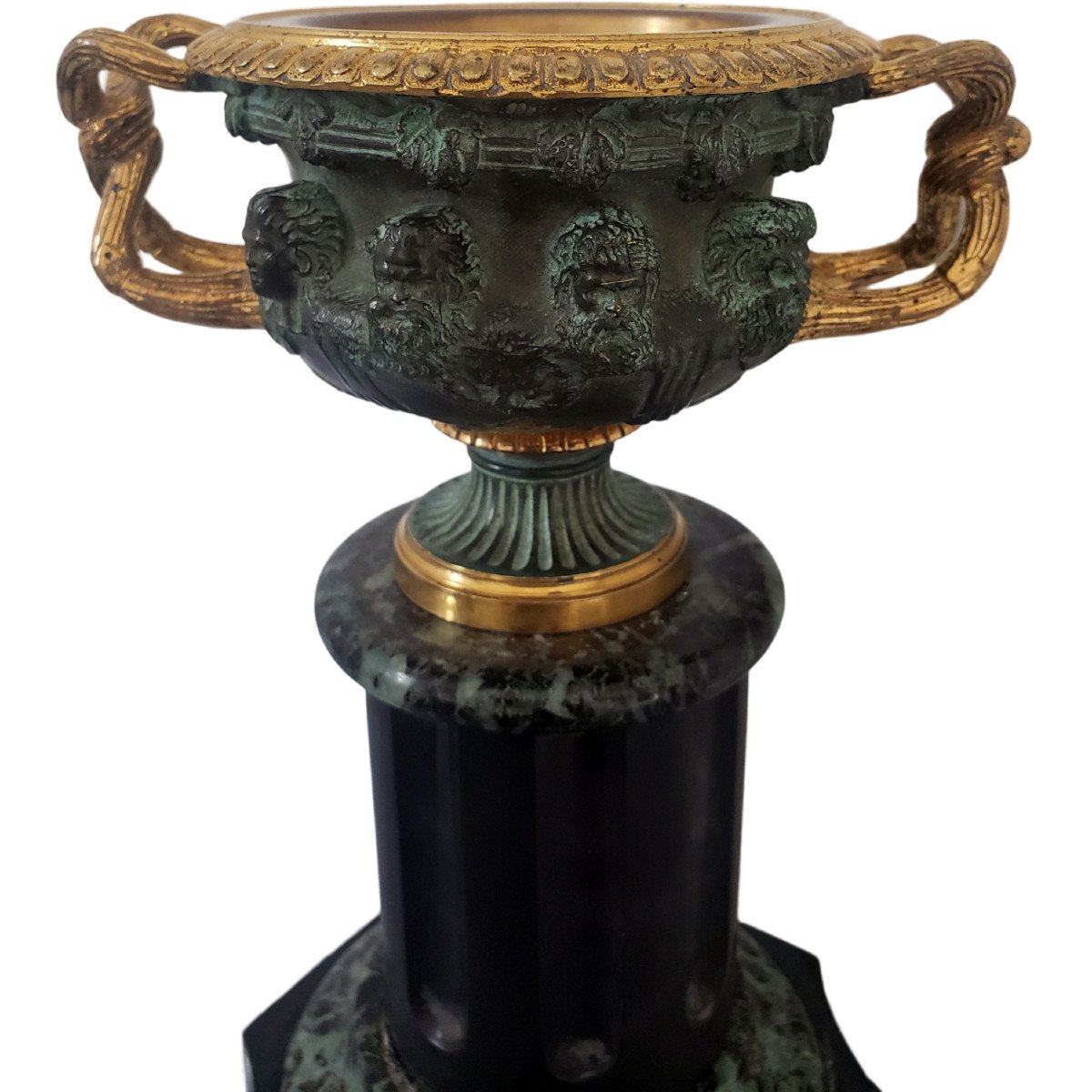 Tazza vase Warwick Sur Piédestal Grand Tour Bronze Deux Patines Et Marbre XIXeme-photo-4