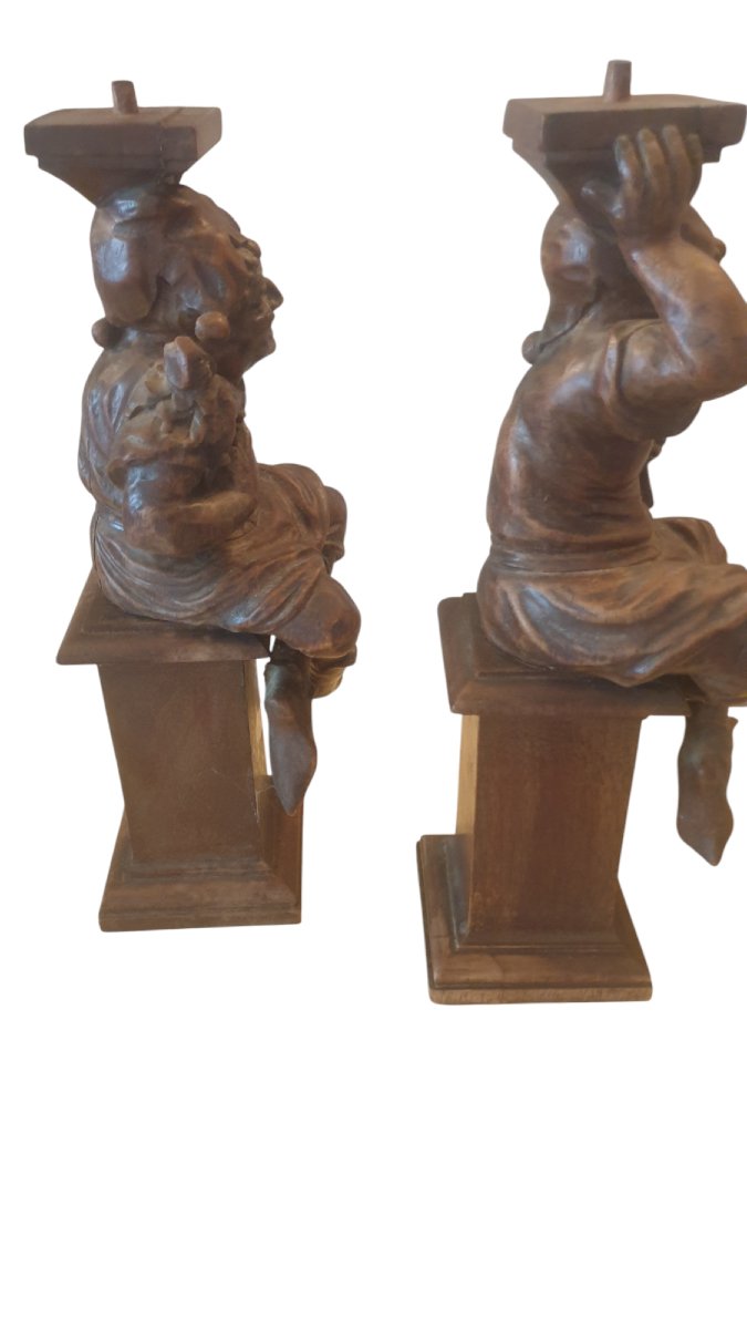 Paire De Piedestales En Noyer Sculpté Le Fou Du Roi Bouffon Sculpture   En Bois De Noyer Dans U-photo-5