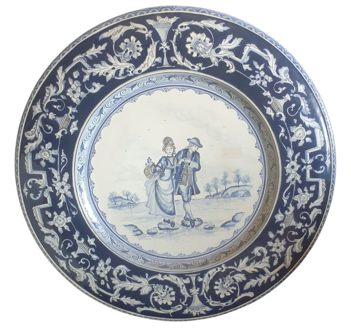 Immense plat en faience de Nevers 56 cm Signé -photo-2