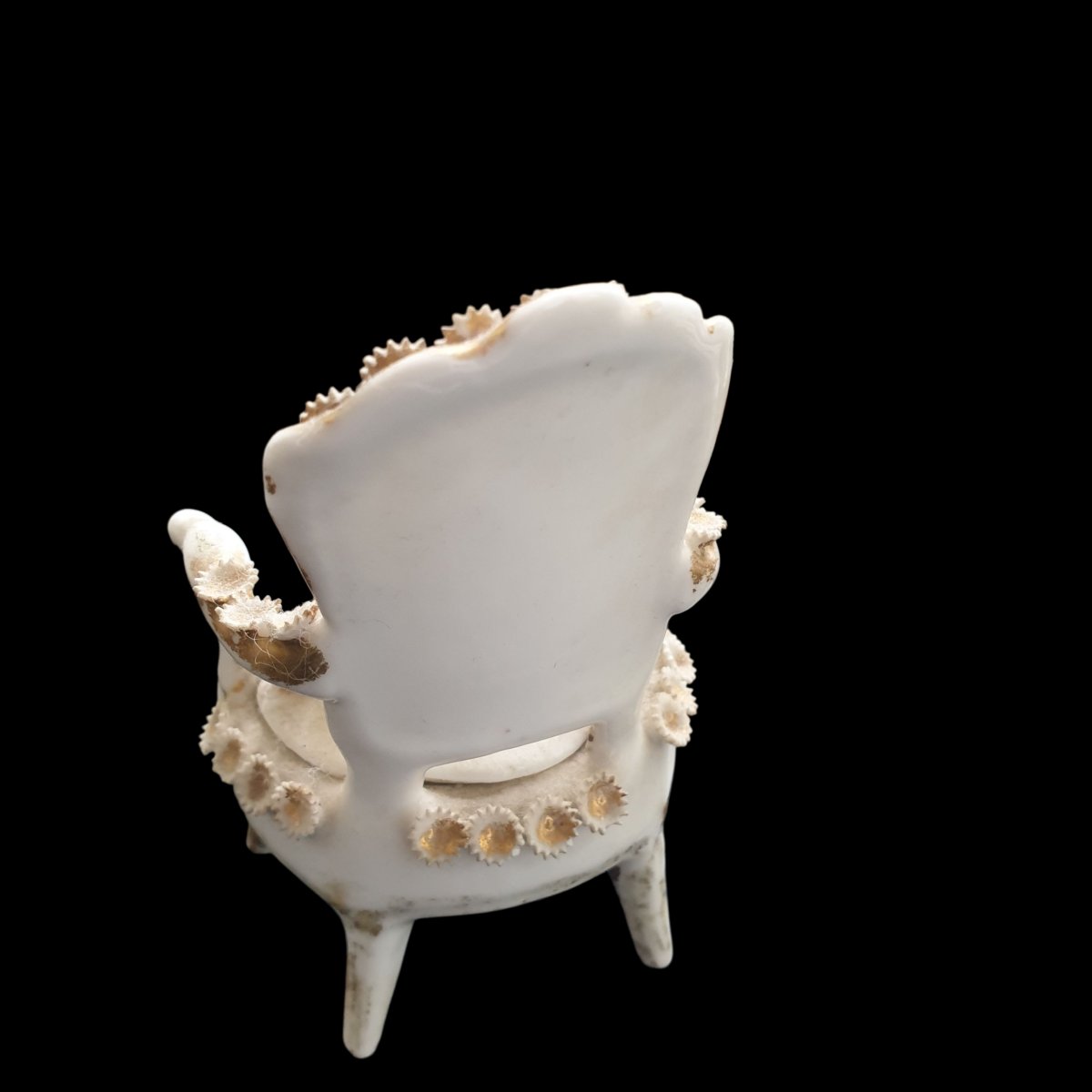 Canapé et fauteuil miniatures en porcelaine vers 1900-photo-4