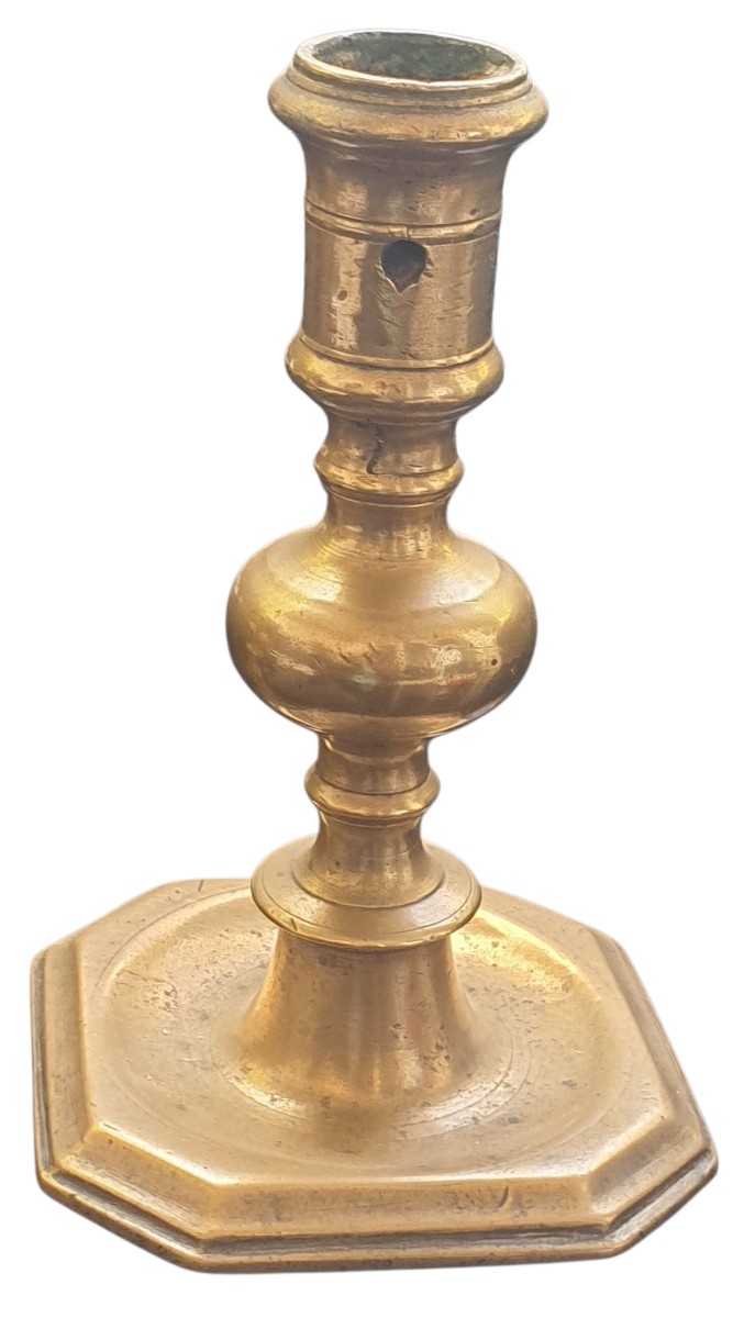 Bougeoir Haute Epoque bronze XVIIème siècle 16 cm Hauteur 