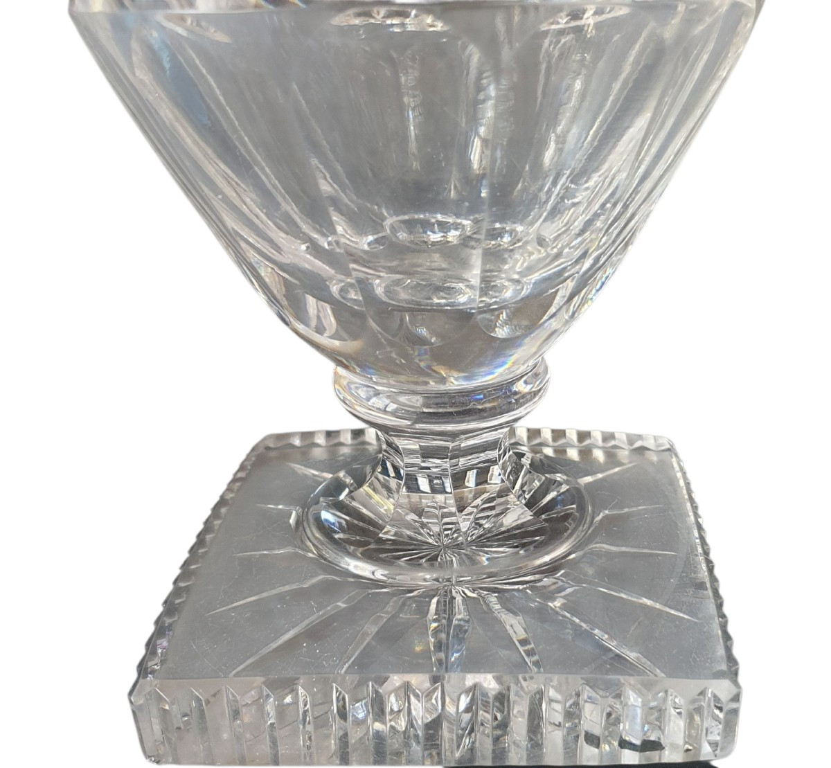 Important vase medicis Saint Louis en cristal  taillé en diamant h 32 cm-photo-4