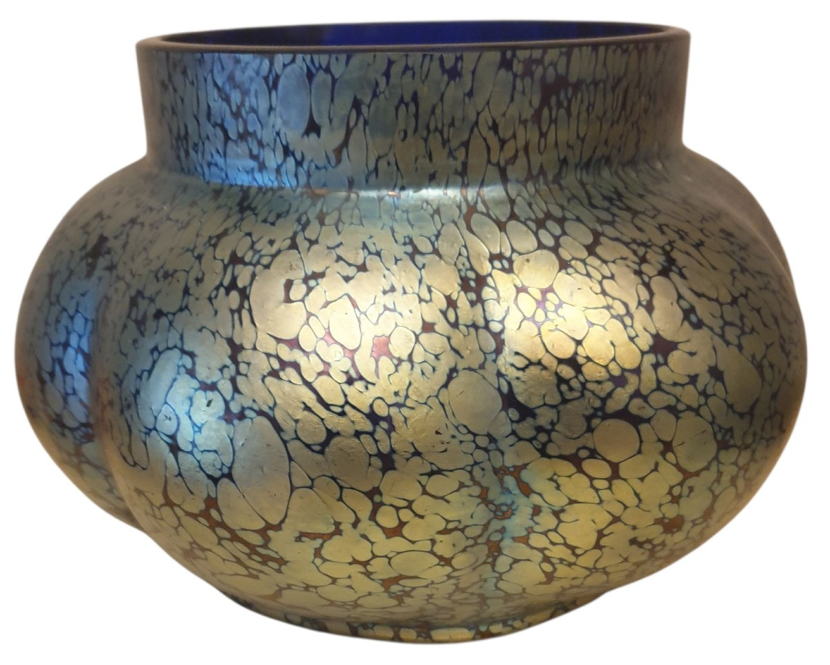 Loetz Butterfly Vase, Swollen And Polylobed, Iridescent 