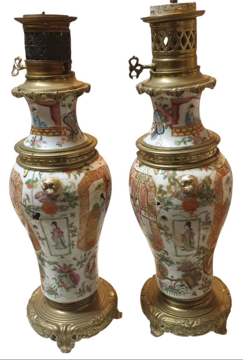 Paire de lampes en porcelaine de Canton et bronze doré a restaurer 