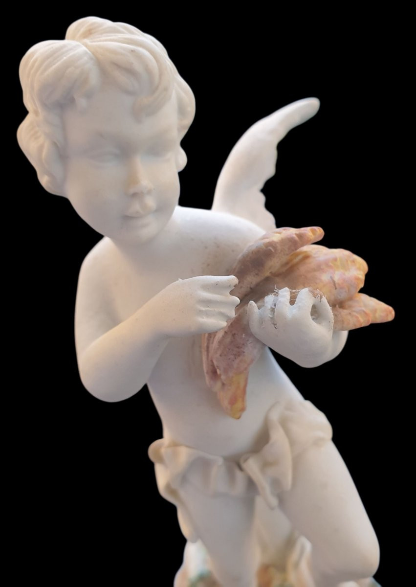Biscuit polychromes capodimonte enfant tenant un canard socle en bronze doré -photo-1
