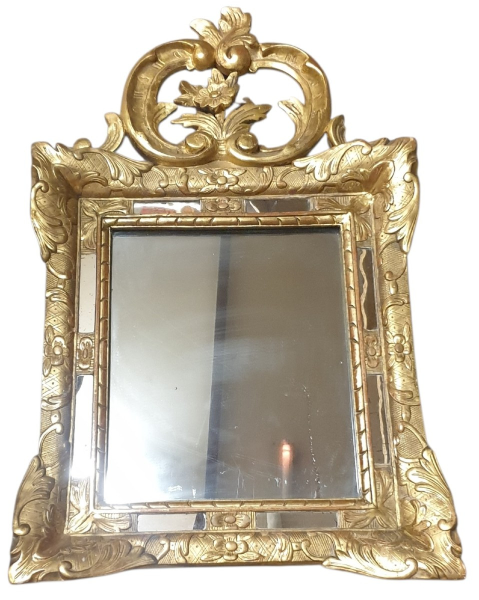 Miroir à Parecloses En Bois Doré D’époque Régence