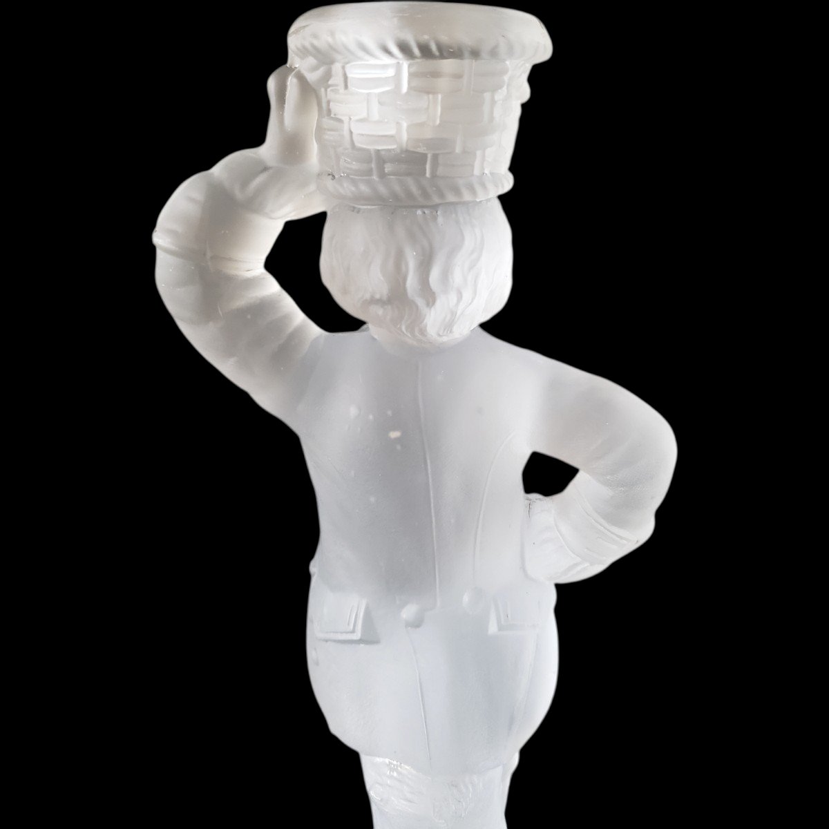 Holyrood Glassworks Paire de bougoirs Personnages Paysans En Cristal satiné circa 1870-photo-6