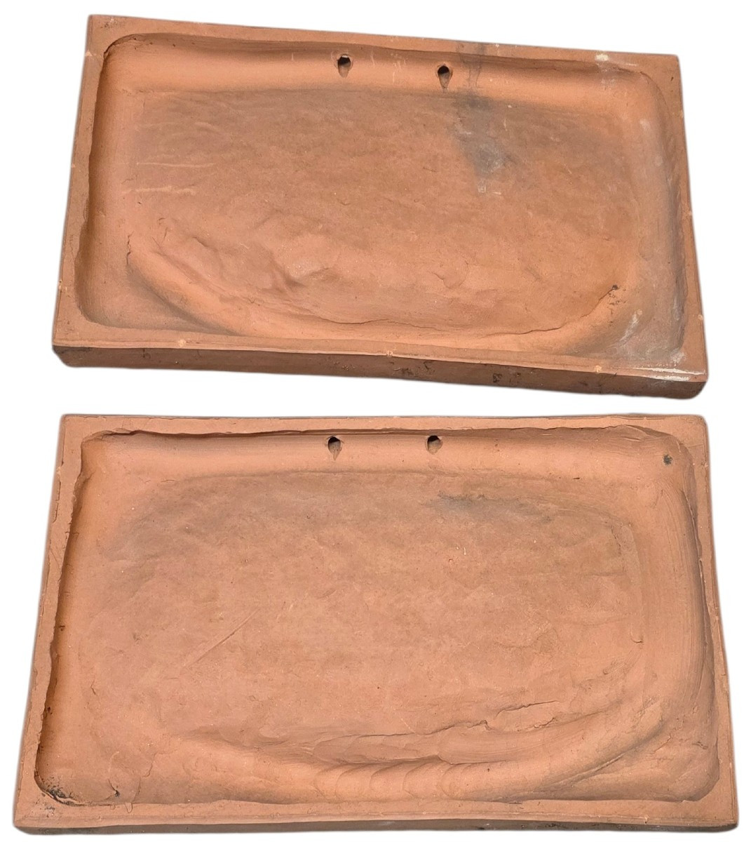 Paire de bas-reliefs ecole bretone en terre cuite XIXeme -photo-4