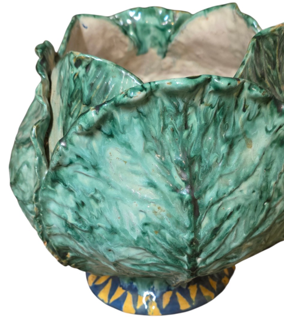 Jean robert dans le goût Important cache pot barbotine a décors d'un chou-photo-3