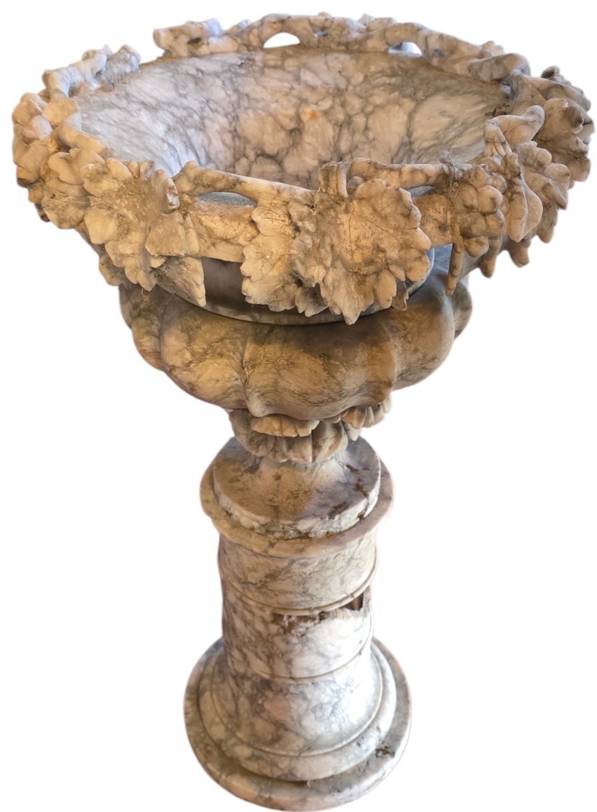 Importante urne en marbre néoclassique du XIXe siècle sculptée en forme de feuilles de vigne -photo-1