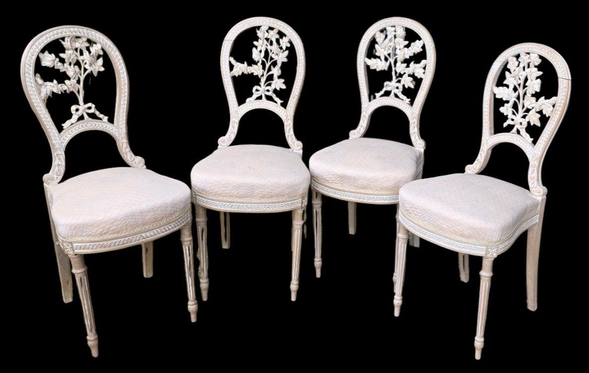4 chaises Louis XVI de style peinture cerusè 