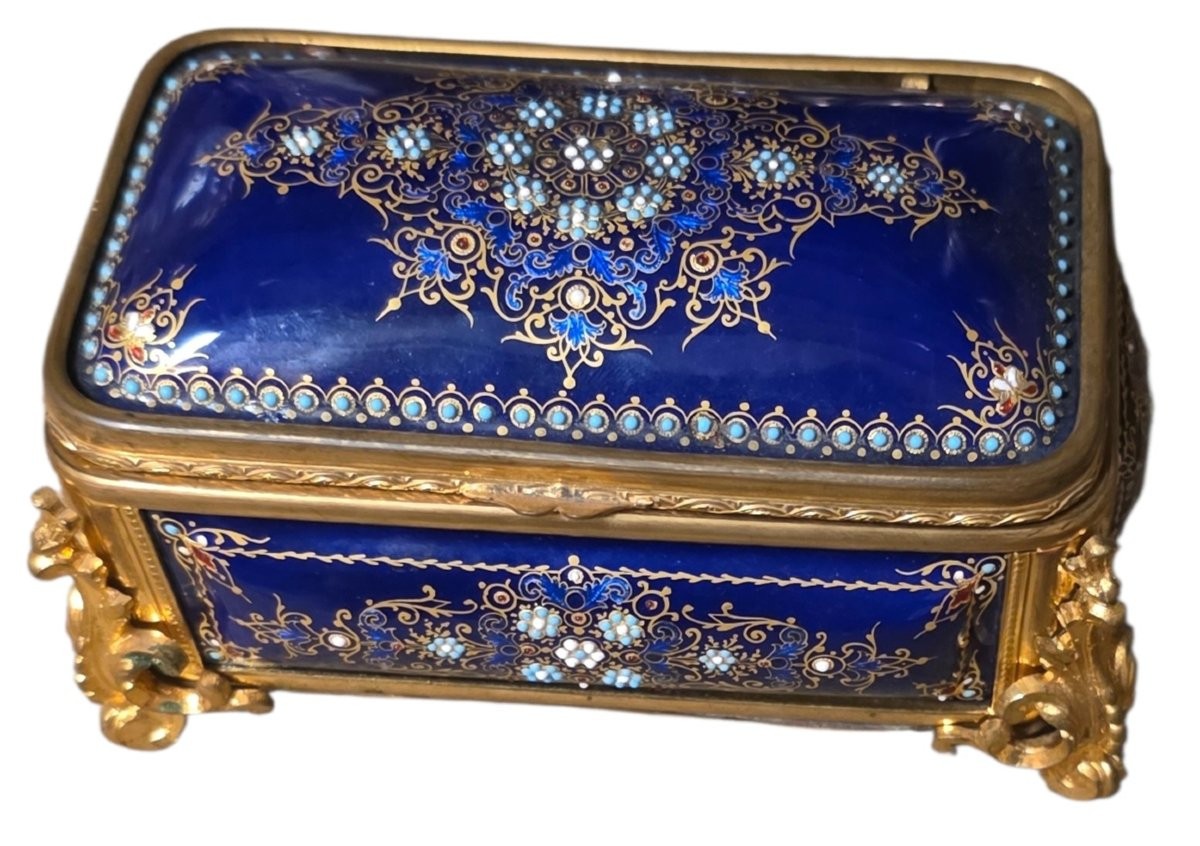 Tahan à Paris Coffret ou boîte en émaux à décor de fleurs Sèvres -photo-2