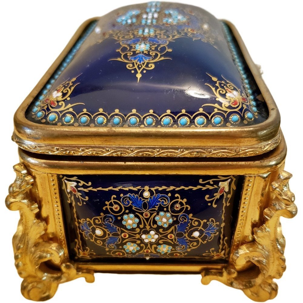 Tahan à Paris Coffret ou boîte en émaux à décor de fleurs Sèvres -photo-3