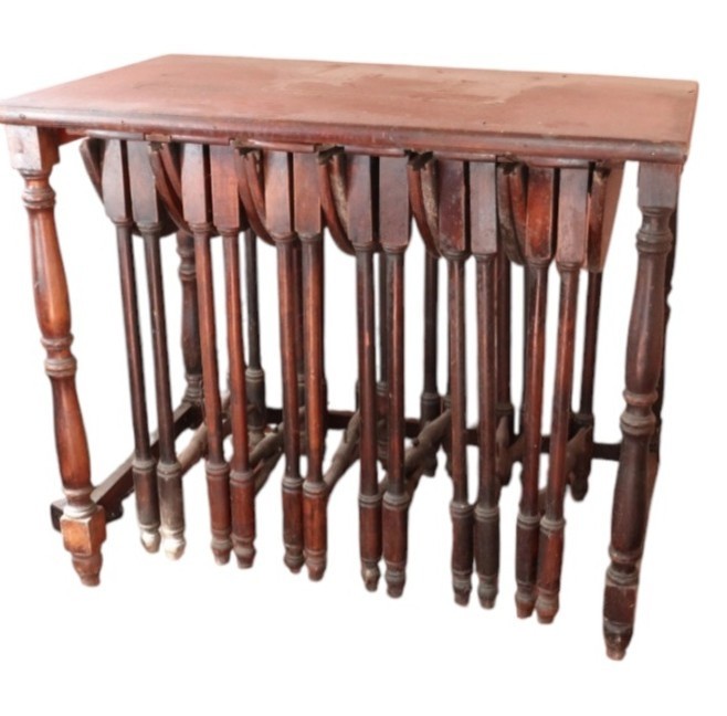 Table Gigogne De Dégustation Part Bertha Schaefer école Américaine 
