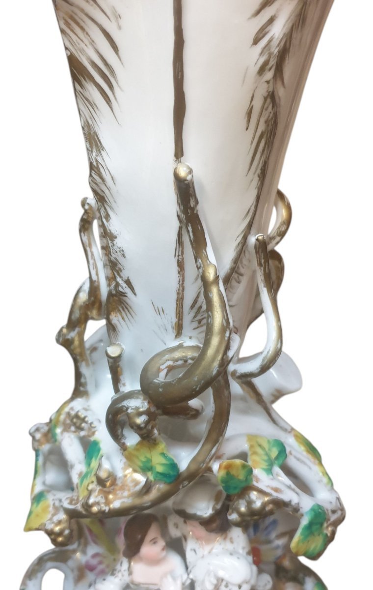 Paire de grand vases en porcelaine de Paris dorure et polychrome XIXeme -photo-1