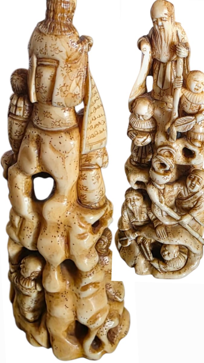 Important Collection Of Noble Material Netsuke Virgin And Child And Various Antiques-photo-1