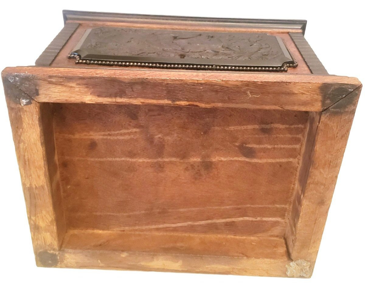 Carved Wood Cigar Box With 5 Shelves, Ebony Hunting Scene-photo-2