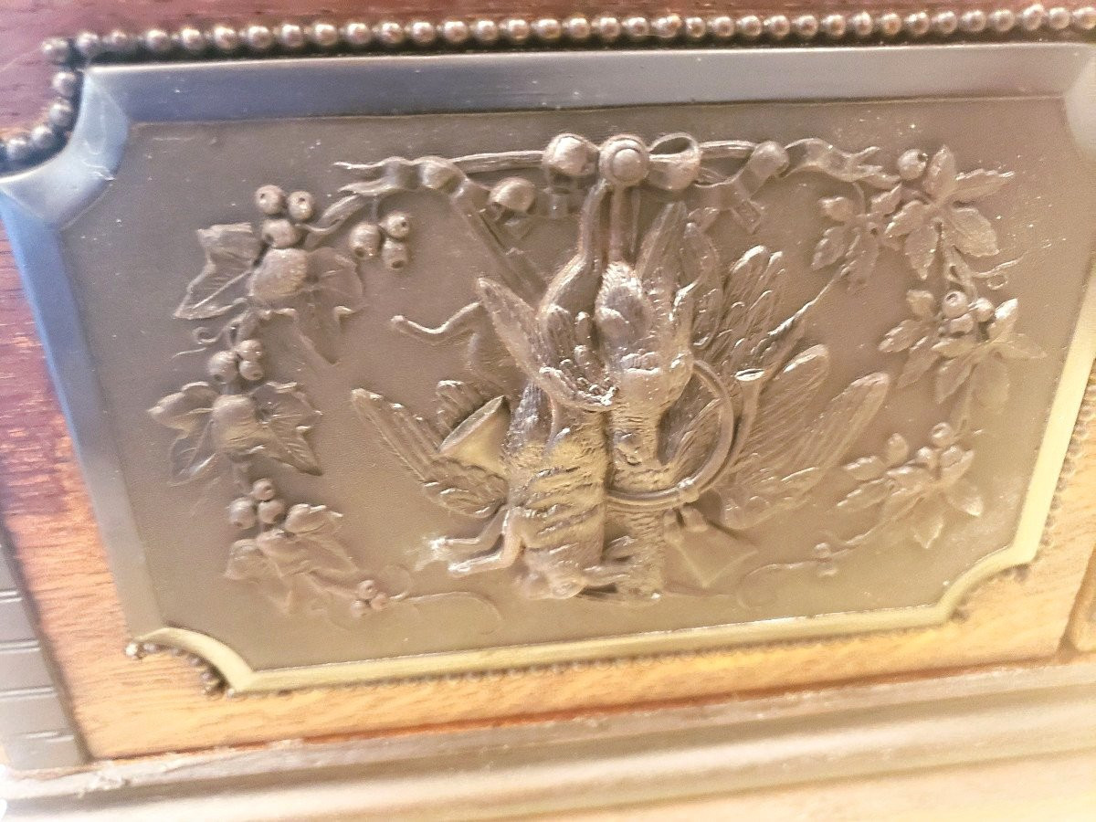 Carved Wood Cigar Box With 5 Shelves, Ebony Hunting Scene-photo-6