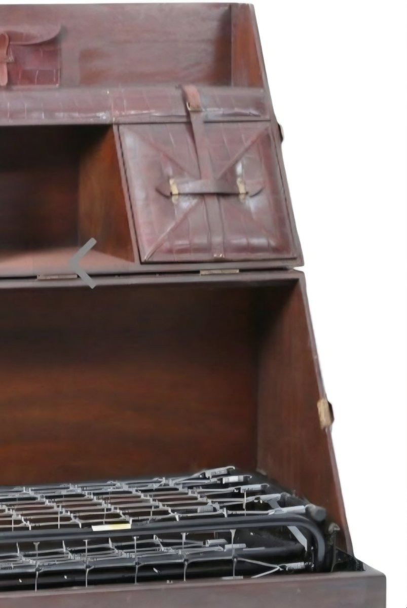 Malle lit de voyage vers 1900 bambou tressé et rangement intérieur cuir -photo-1