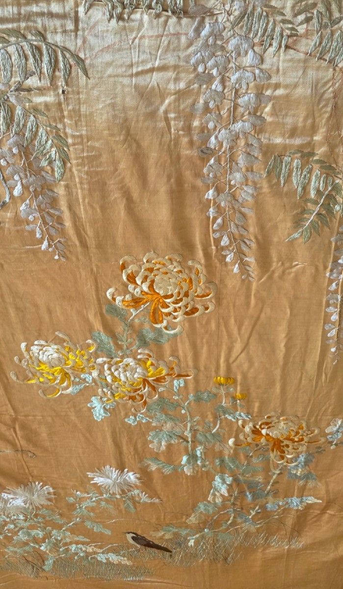 China Embroidery On Silk Caton 3 M² 175 X 180 Cm XIXeme 中国丝绸卡顿刺绣 3 平方米 175 X 180 厘米 19 世纪