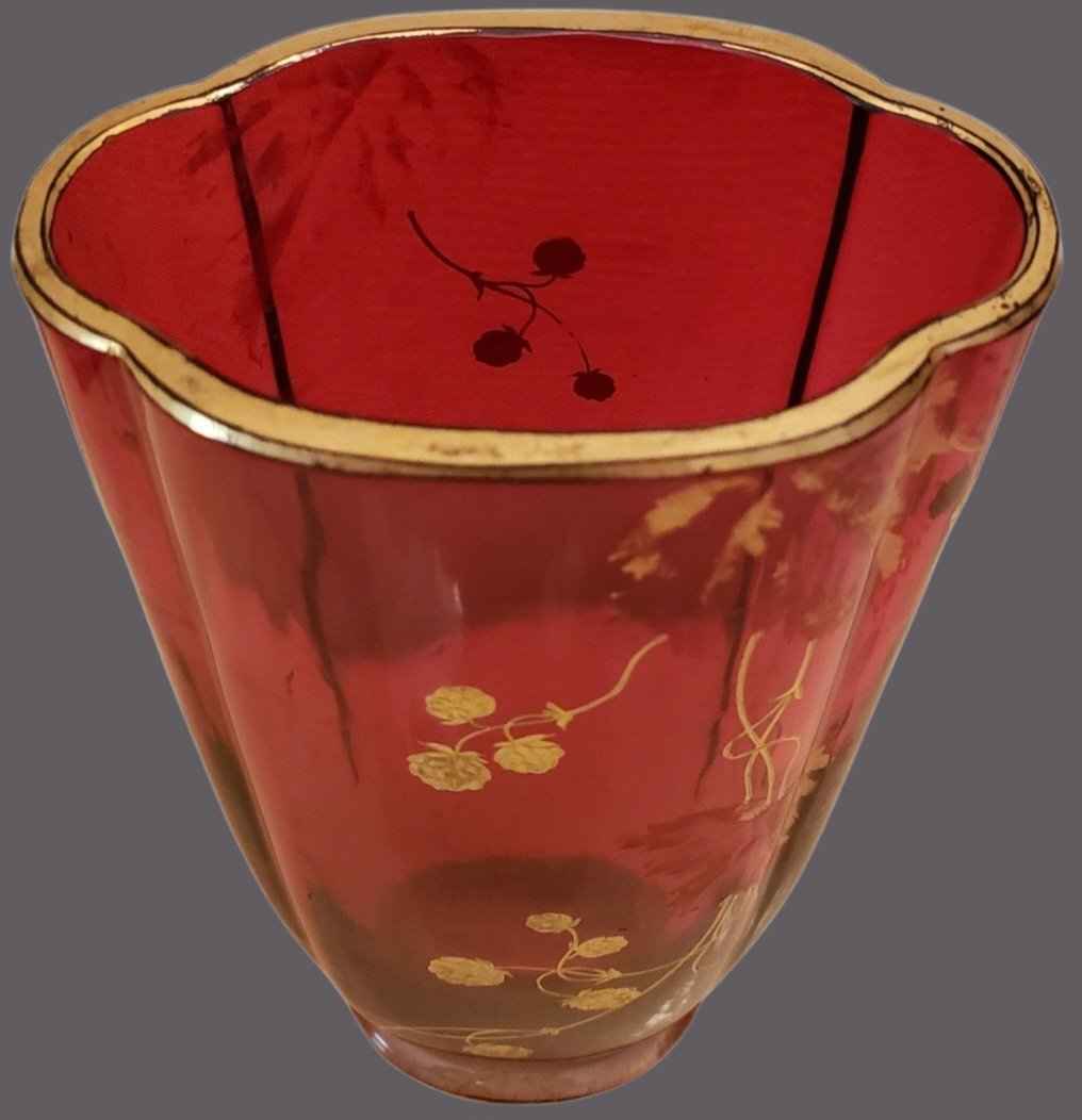 Baccarat Vase Polylobé Cristal Decor A l'Or Circa 1890