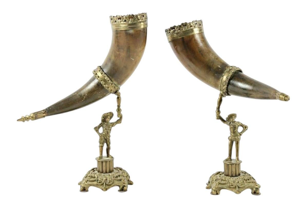 Paire de cornes d'abondance en corne naturel monture en bronze doré XIXeme 