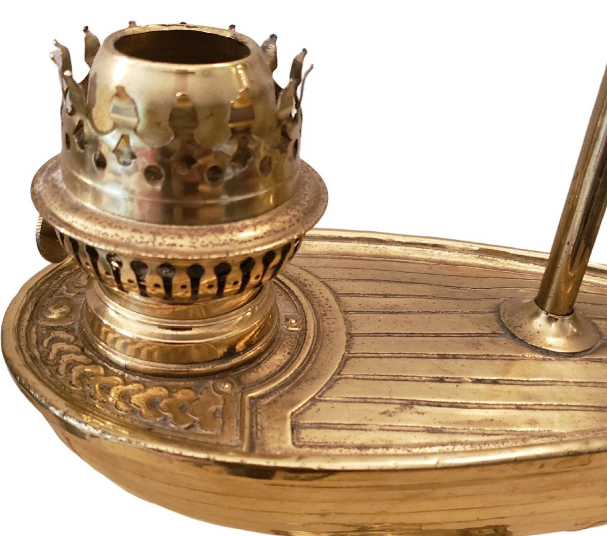 Marine Petroleum Lamp With Boat Decor In Brass And Brass 19th Century-photo-2