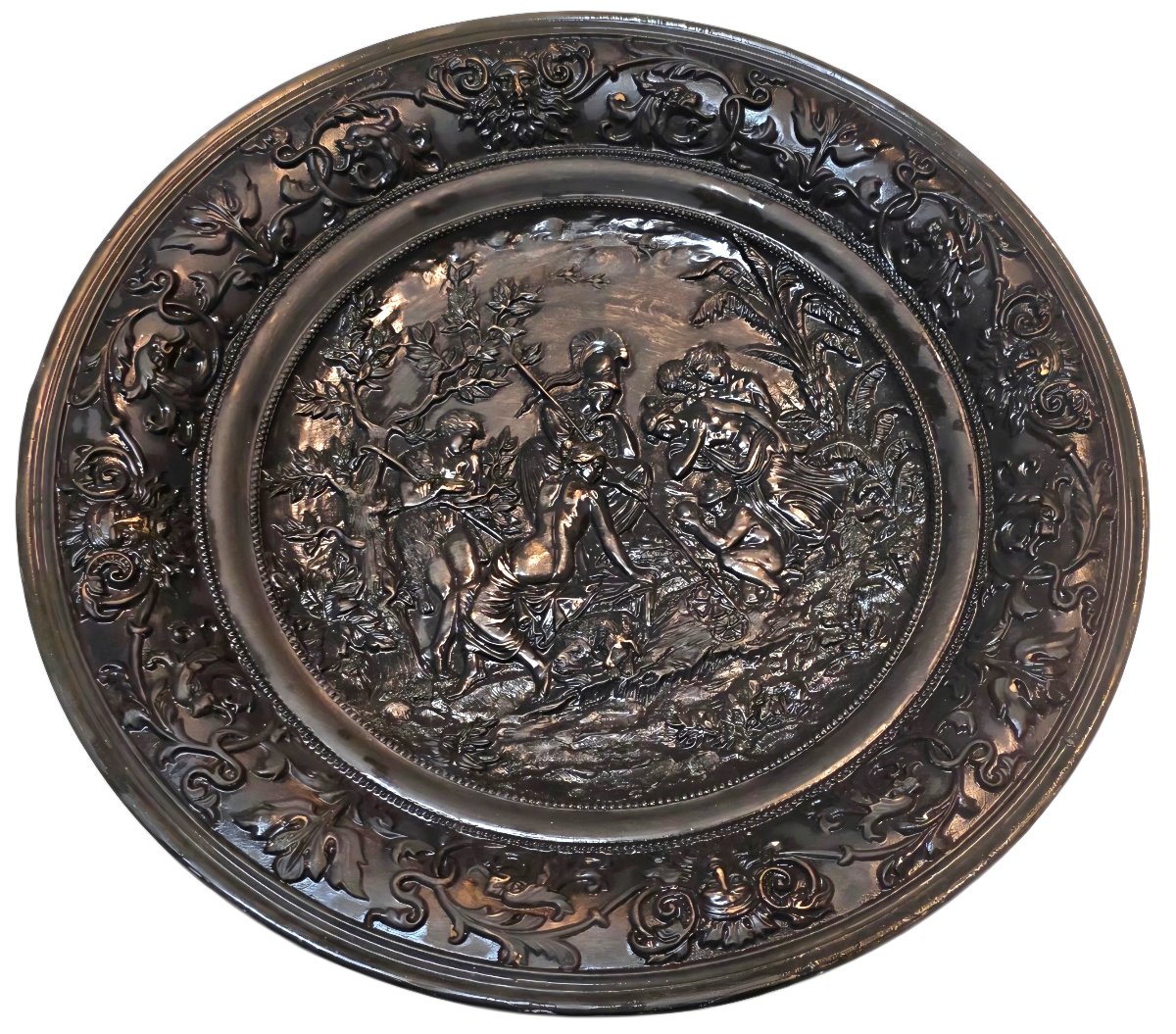 Plat en terre cuite dans le style Renaissance  jugement de Paris 36 cm Diamètre 