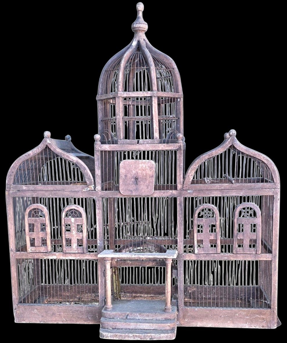 Grande Cage à Oiseaux en Bois et Métal Style Architectural Fin XIXe  Début XXe