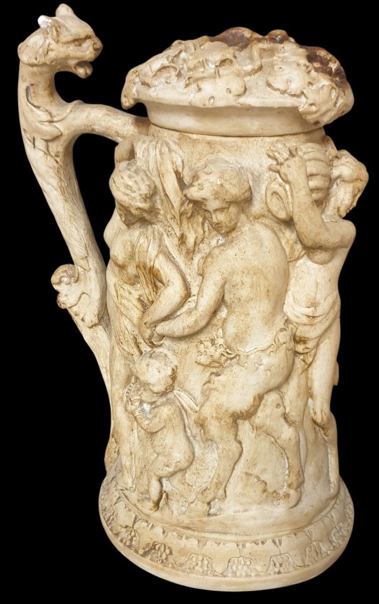 Chope dans le goût de François Duquesnoy terre cuite blanche le triomphe de Silène ht 37 cm 