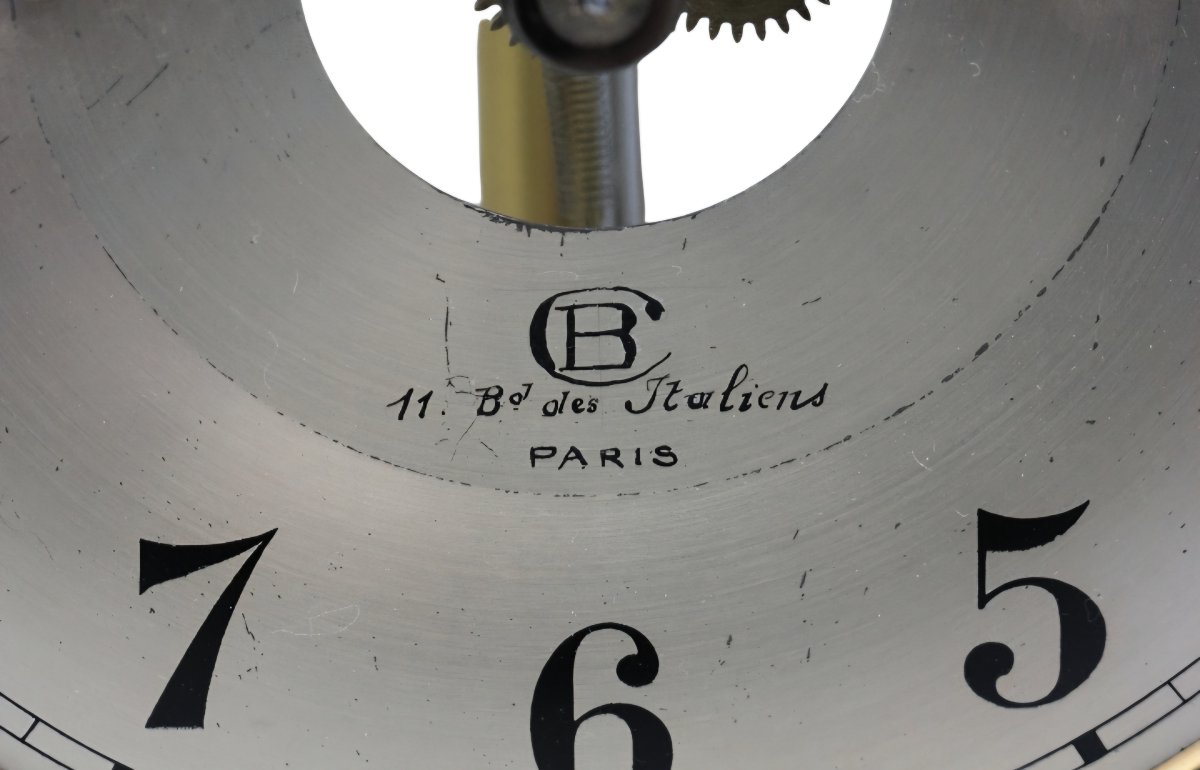 Bulle Clock: Magnetic Skeleton Brass Clock With Perpetual Movement -photo-4
