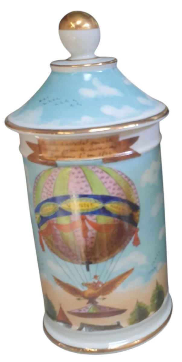 Pair Of Lidded Porcelain Jars With An Aviation History Theme Featuring Hot Air Balloons, Signed By Siquier-photo-2