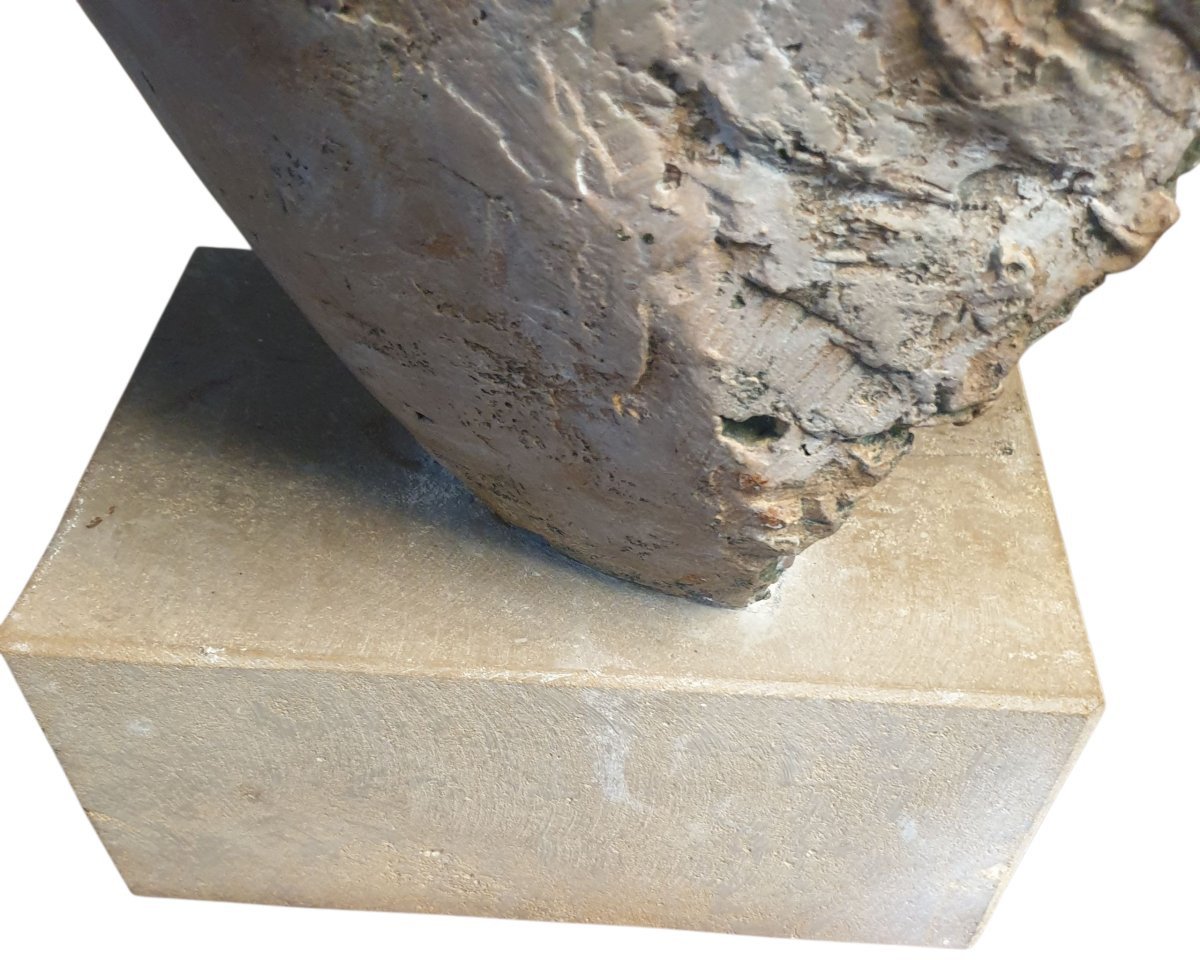 Horse Head: Studio Study In Monumental Terracotta; Travertine Base -photo-3