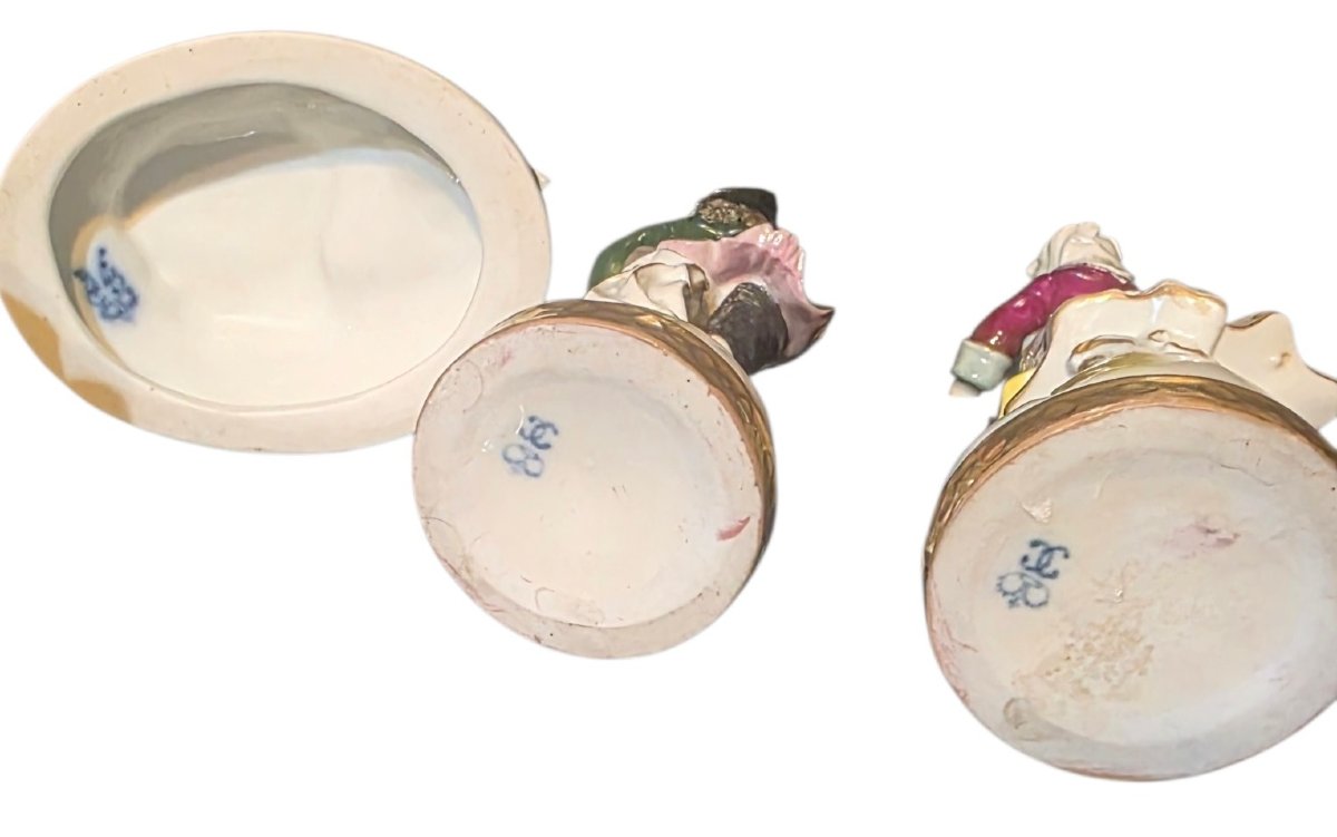  ​set Of 4 Antique Polychrome Porcelain Figurines: Musicians, Dancers, And Pastoral Scenes -photo-8