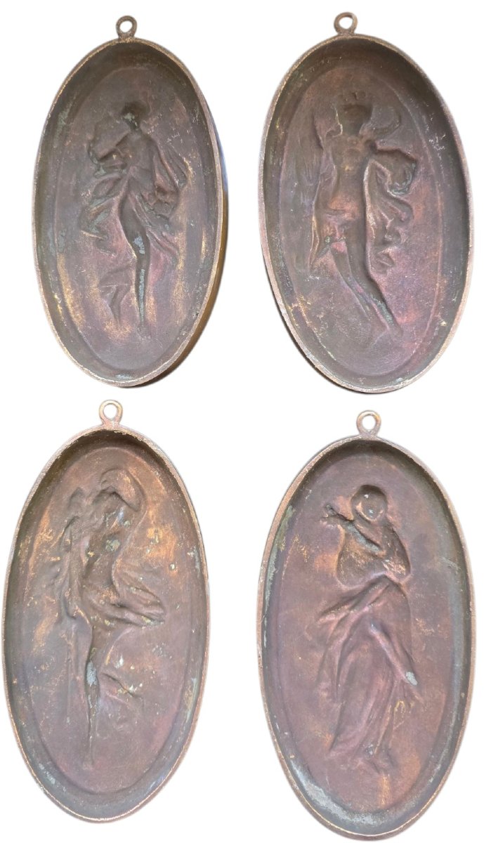 Splendide ensemble représentant l'allégorie des Quatre Saisons Art nouveau en bronze -photo-1