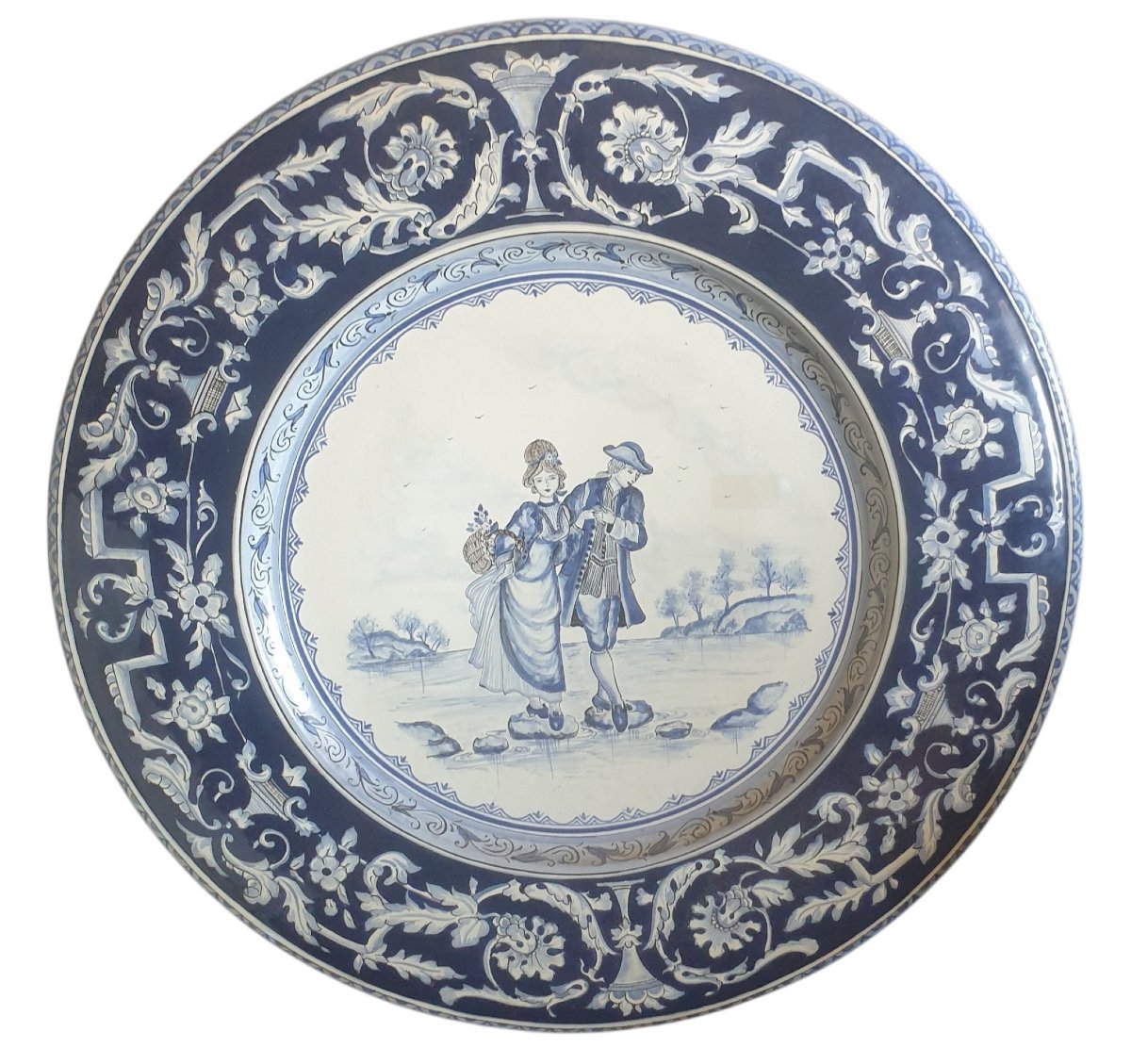  Grand plat mural en faïence de Nevers par J.P. Georges Ø 56 cm 