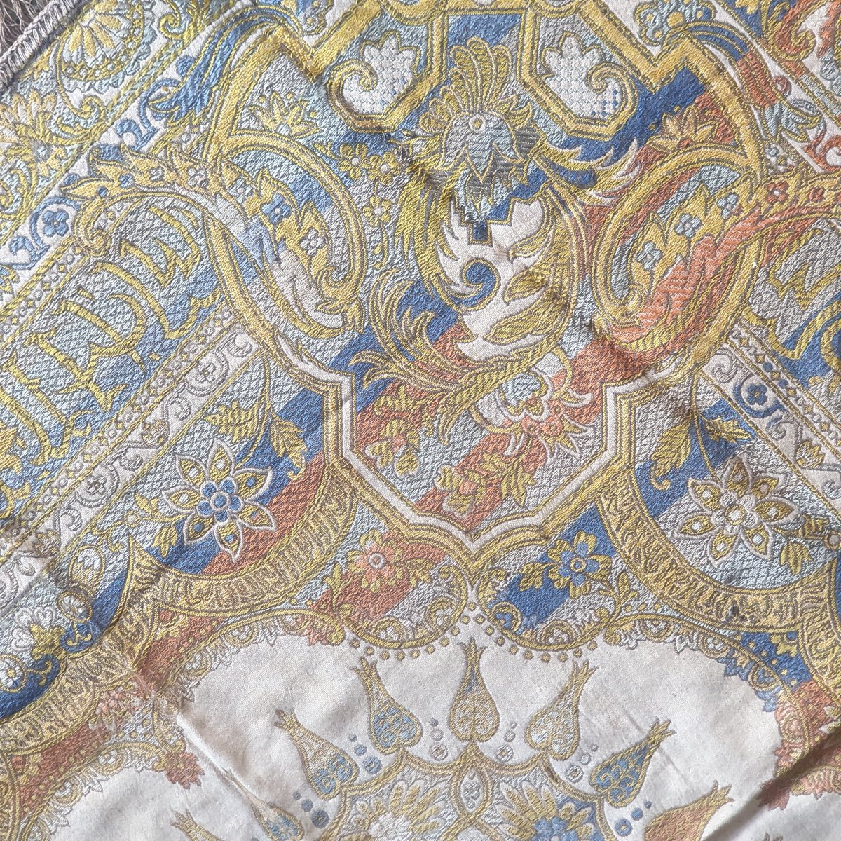  Large Antique Jacquard Tablecloth From The 19th Century, 122 X 122 Cm  In Impeccable Condition -photo-2