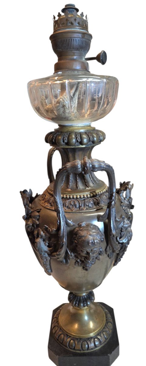  Importante lampe à pétrole Napoléon III Bronze patiné médaille marbre & cristal 