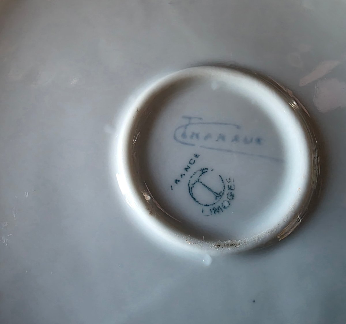  A Magnificent Oval Powder Box Or Candy Box Made Of Limoges Porcelain, Designed By Lanternier -photo-2