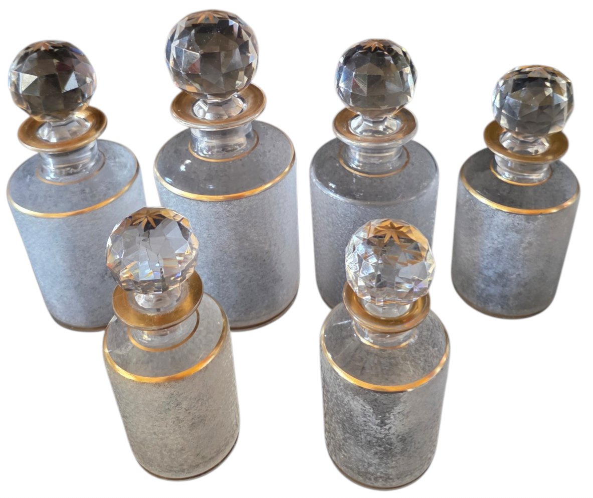 Baccarat Crystal Toilet Set With Engraving And Gold Plating; 7 Numbered Perfume Bottles  -photo-8