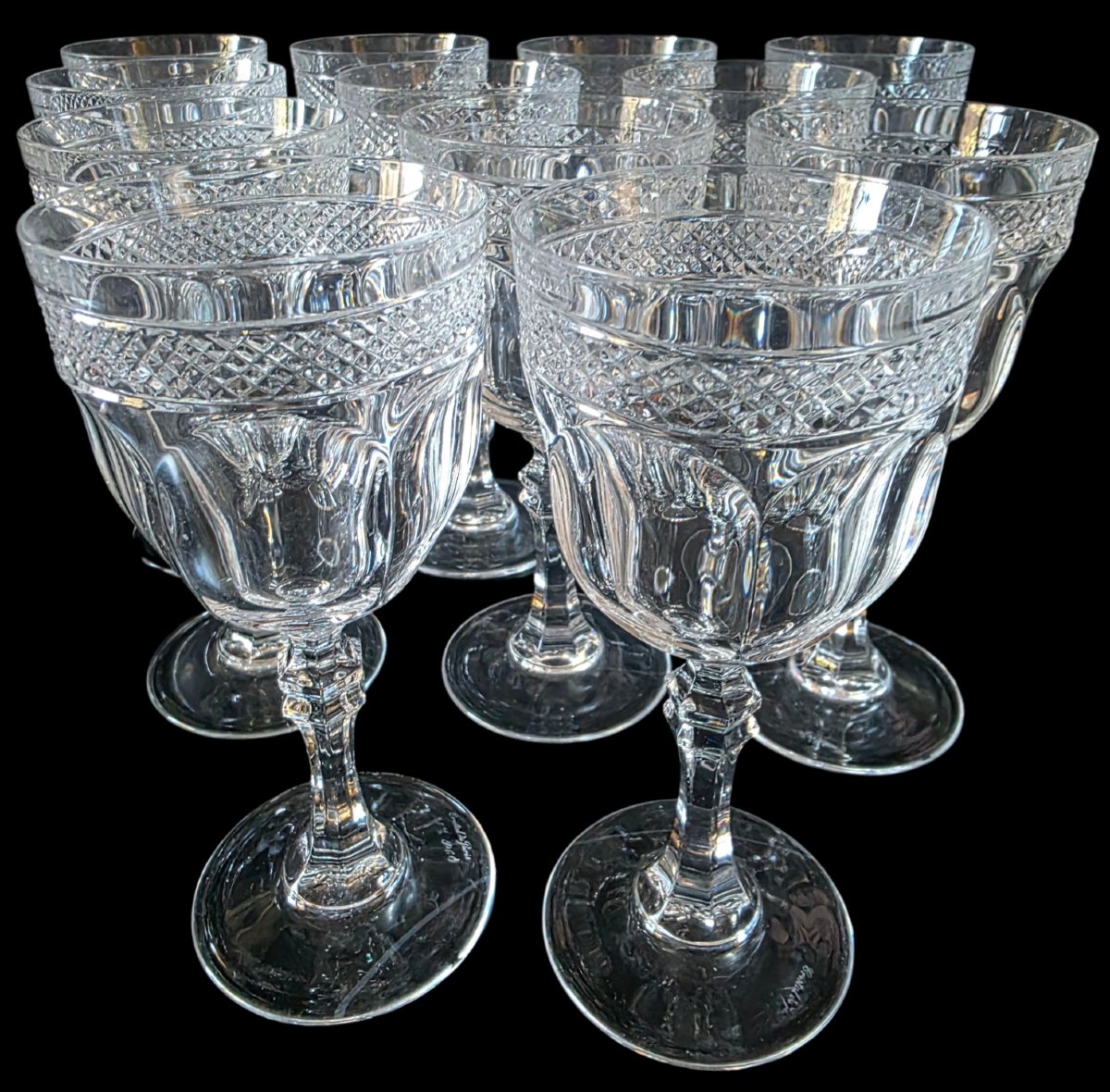  Rare et Magnifique Service de 12 Grands Verres à Vin Rouge en Cristal de Paris 15,5 cm -photo-3