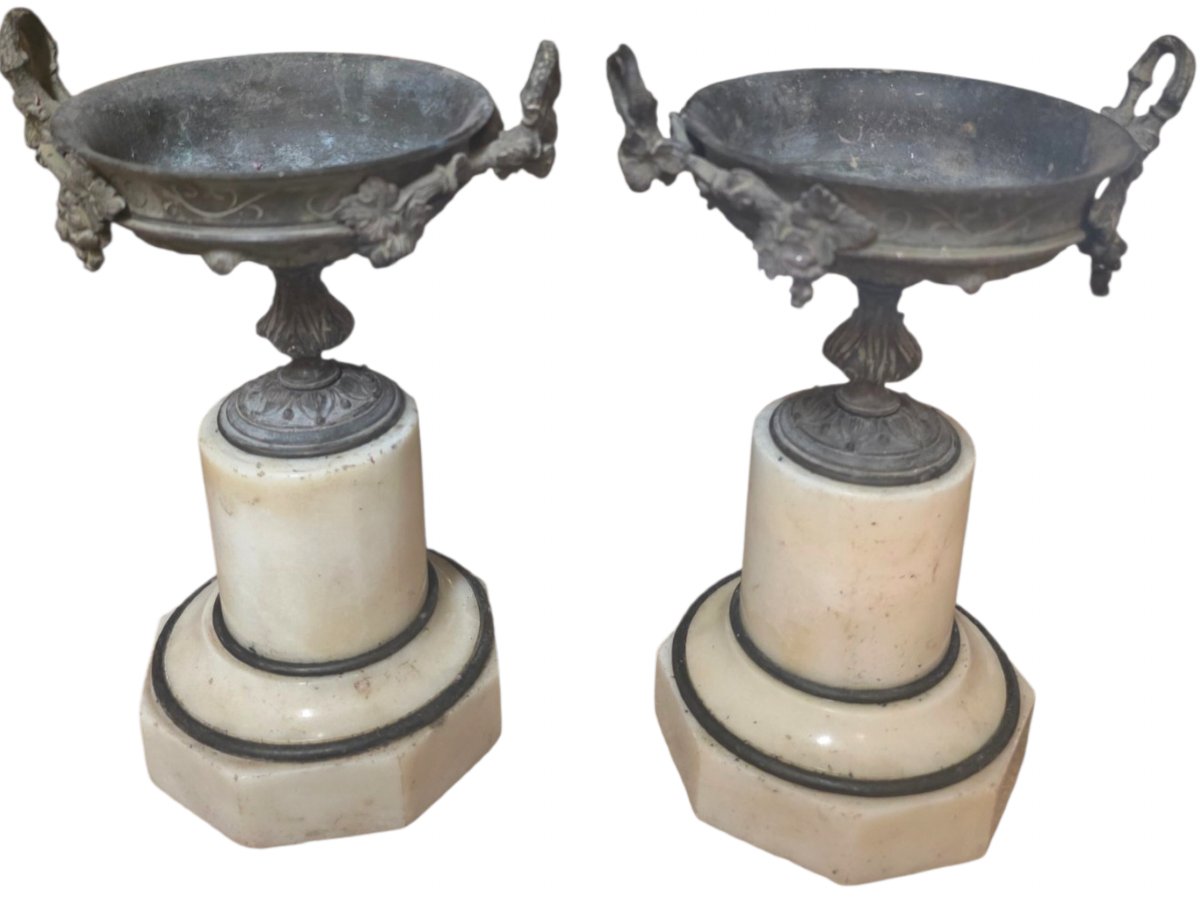  Paire de cassolettes anciennes en bronze et marbre Napoléon III charmante paire de cassolettes
