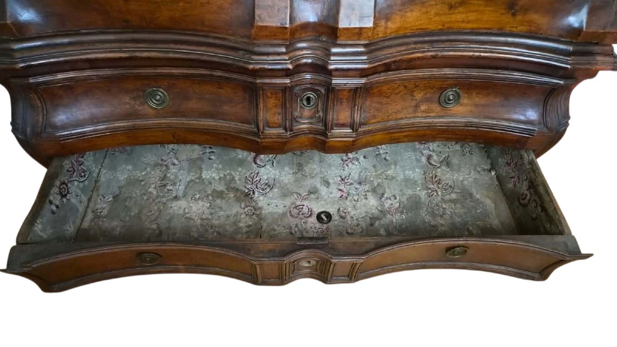Rare 18th-century Chest Of Drawers In Solid Walnut And Oak  Rhône Valley, Provence -photo-8