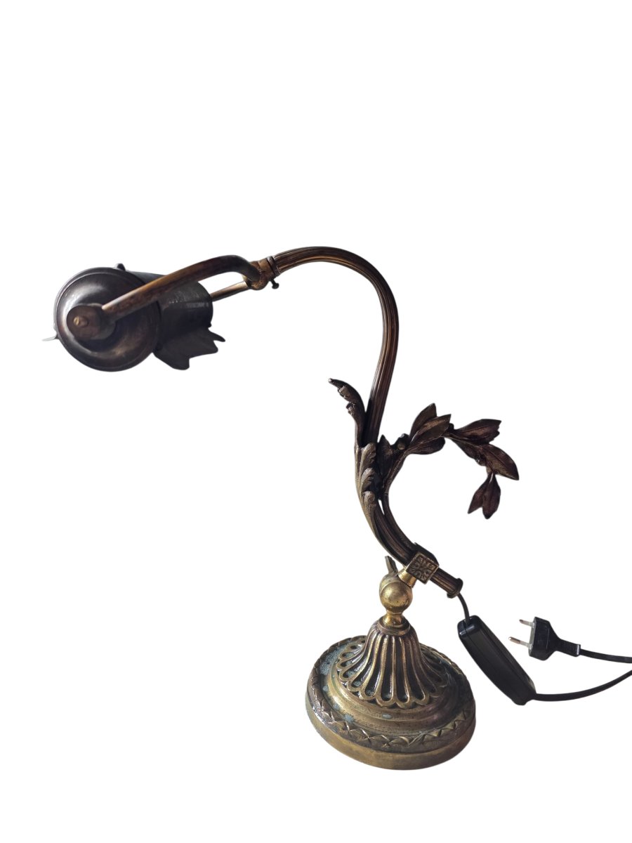  Solid Bronze Desk Or Piano Lamp, Early 20th-century Art Nouveau Style. A Stunning Lamp
