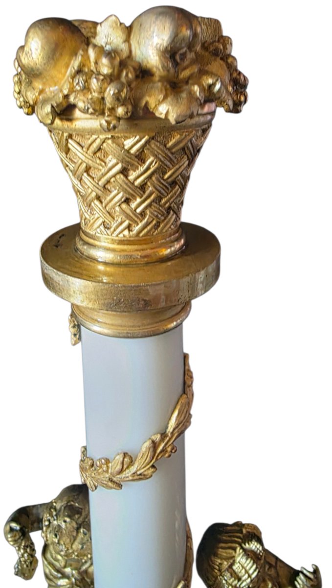 Important flambeau en bronze doré et marbre blanc dans le goût de Clodion Boizot  Époque XIXe -photo-4